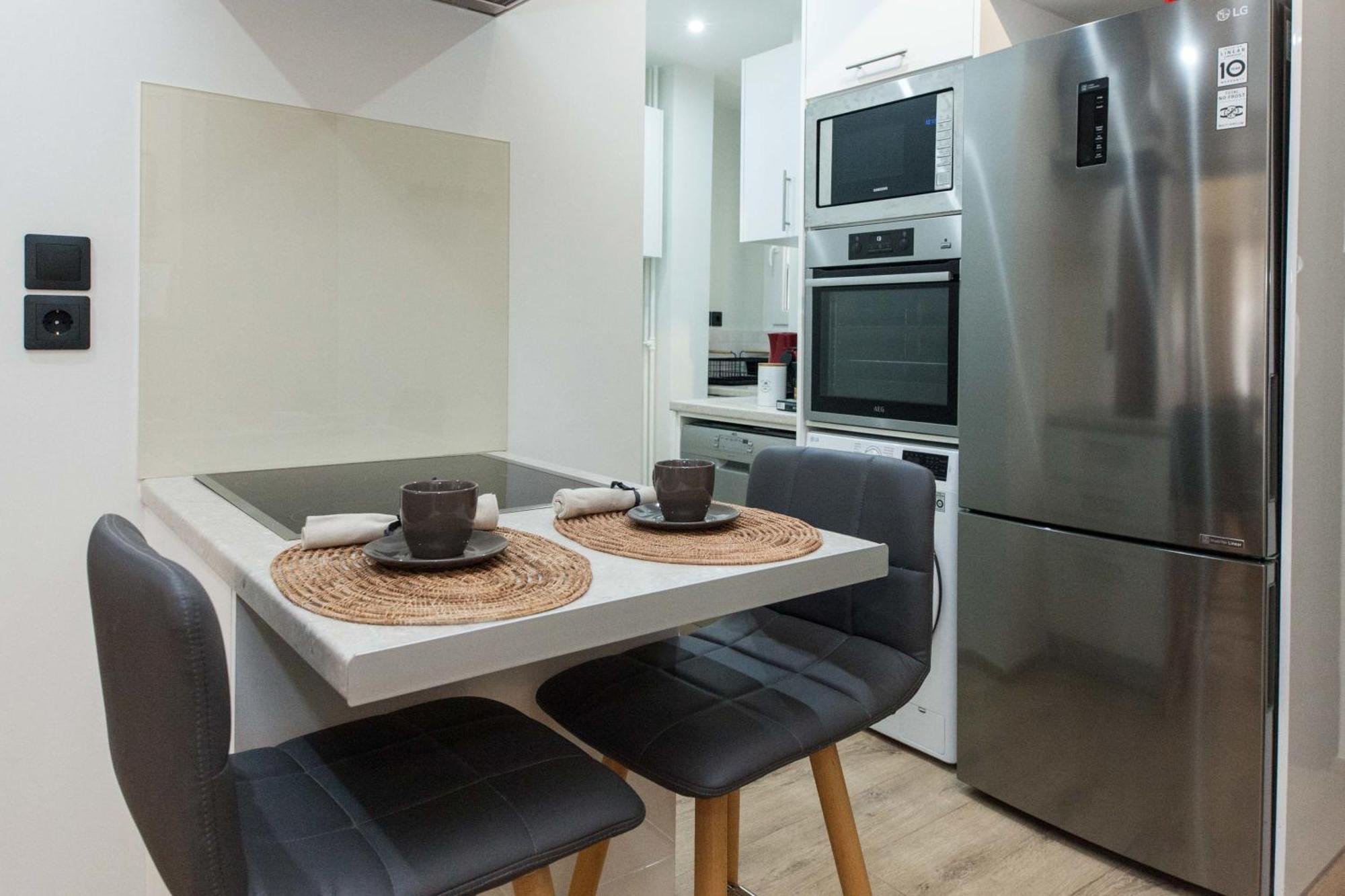 Acropolis View Modern Deluxe Suite With Balcony Aten Exteriör bild